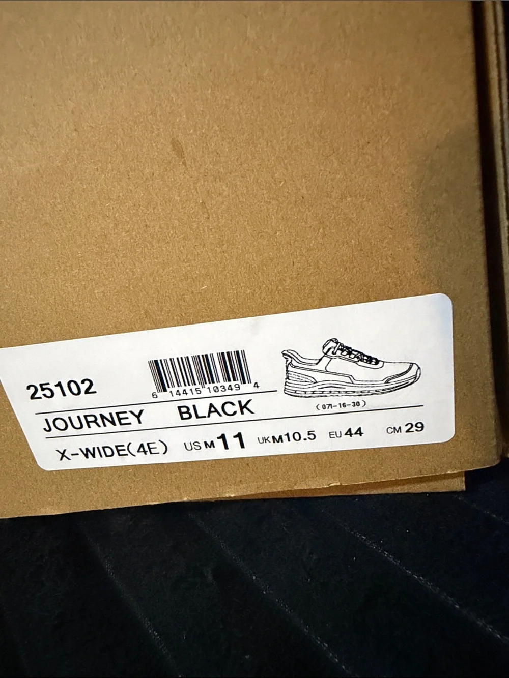 Men's Black Knit Athletic Sneakers